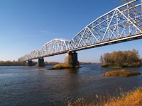 Eisenbahnbrücke über den Fluss Pripjat