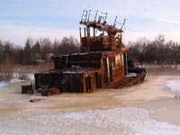 Der Wintermorgen am Schiffsfriedhof von Tschernobyl