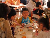 Kindergarten „Yotsuba“ (よつば保育園). Minamisoma (南相馬市). Präfektur Fukushima