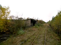 Mit einer Diesellok durch die Zone